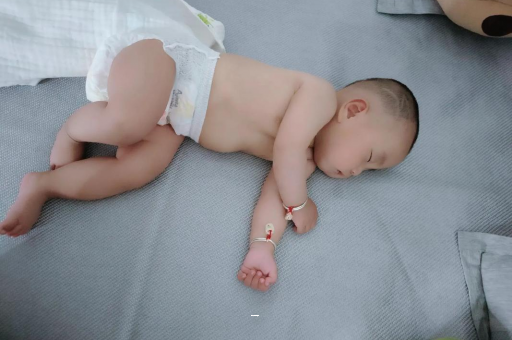 晋江孕妇肚脐周围发青